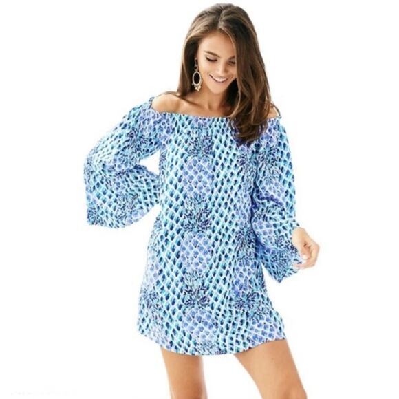 LILLY PULITZER Nevie Off the Shoulder Mini Dress Sz Large Blue Pineapple - Picture 1 of 16